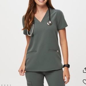 Figs Bonsai 3Pocket top!